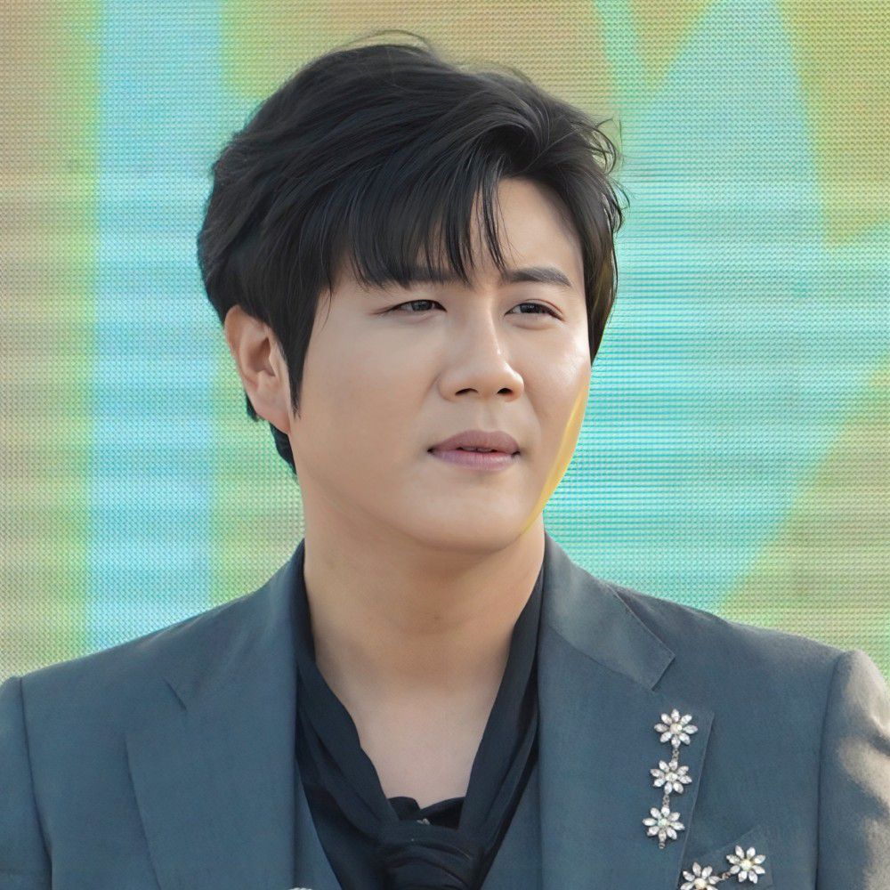 チン・ヘソンのビハインドカット