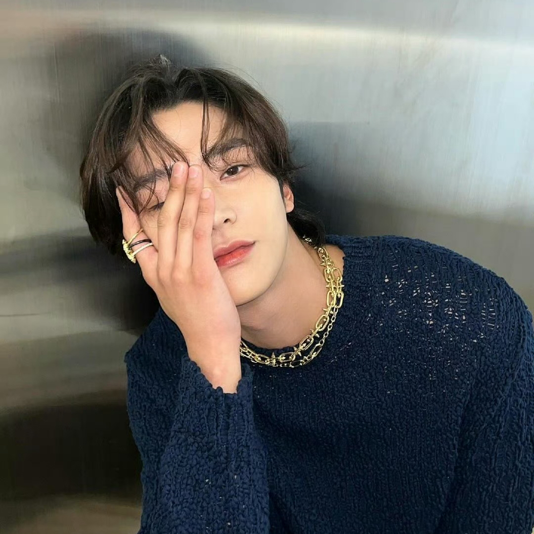 Foto kegiatan terbaru dari Rowoon