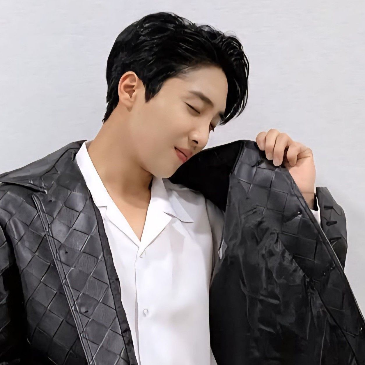 Recent activity shot of Hwang Yunsung