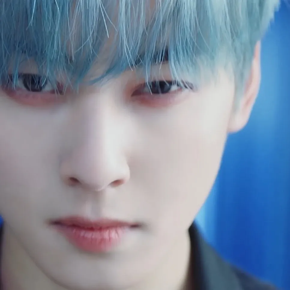 Recent activity shot of Cha Eunwoo