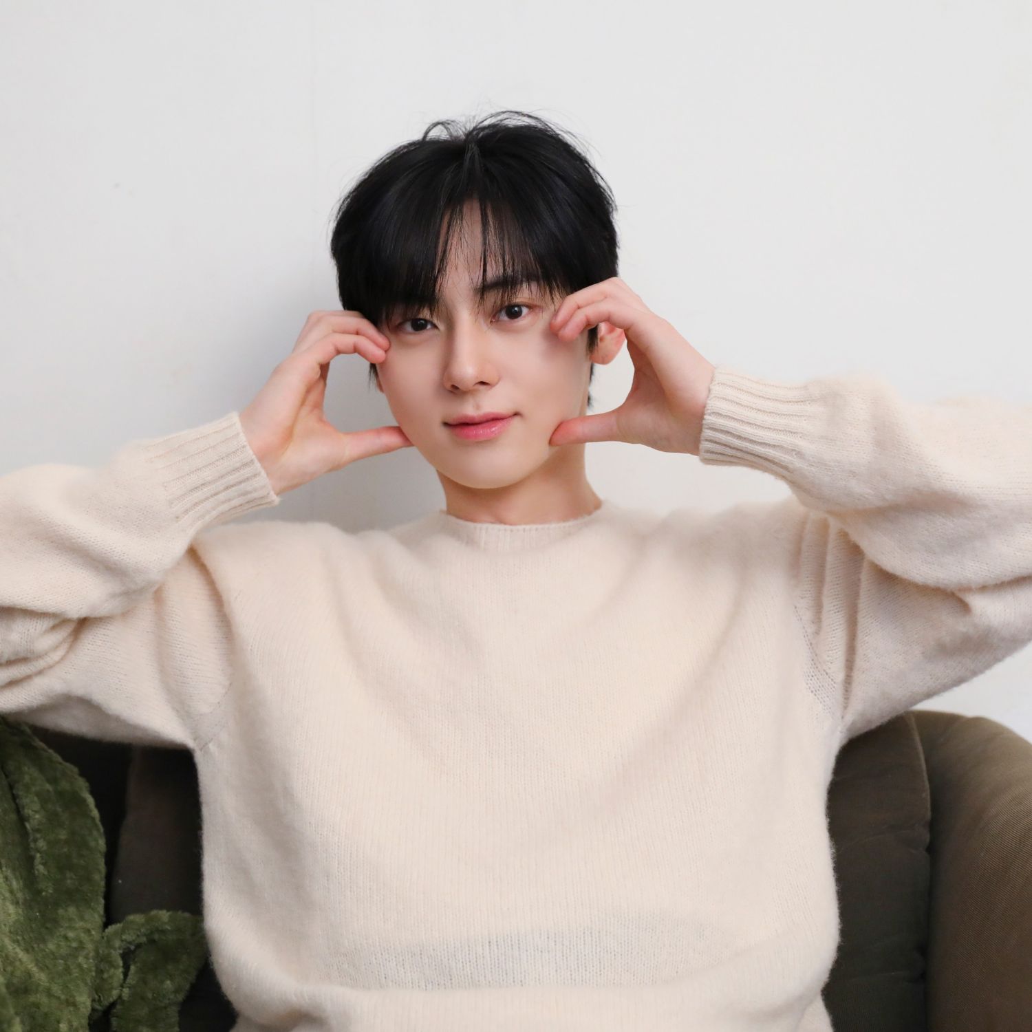 Recent activity shot of Hwang Minhyun