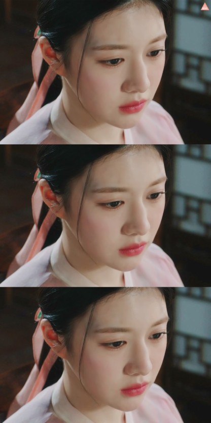 고윤정 커뮤니티에서 인기있는 오늘의 배경화면