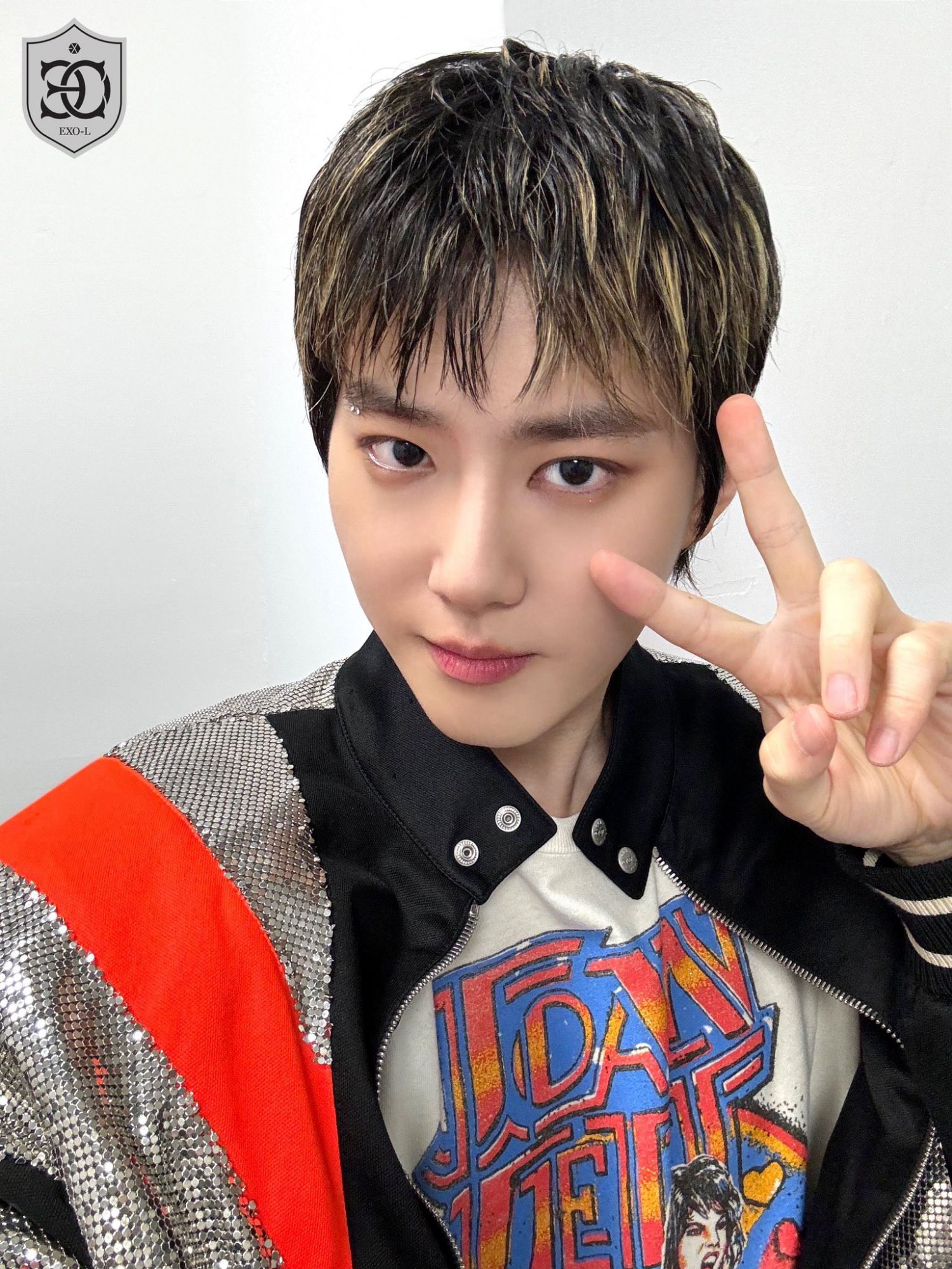 A moment captured by a fan of Suho