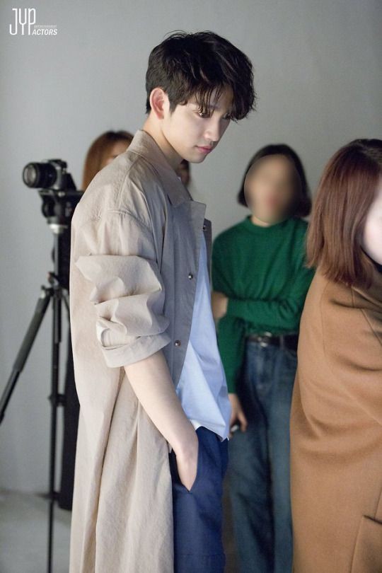 粉絲拍下的朴珍榮瞬間