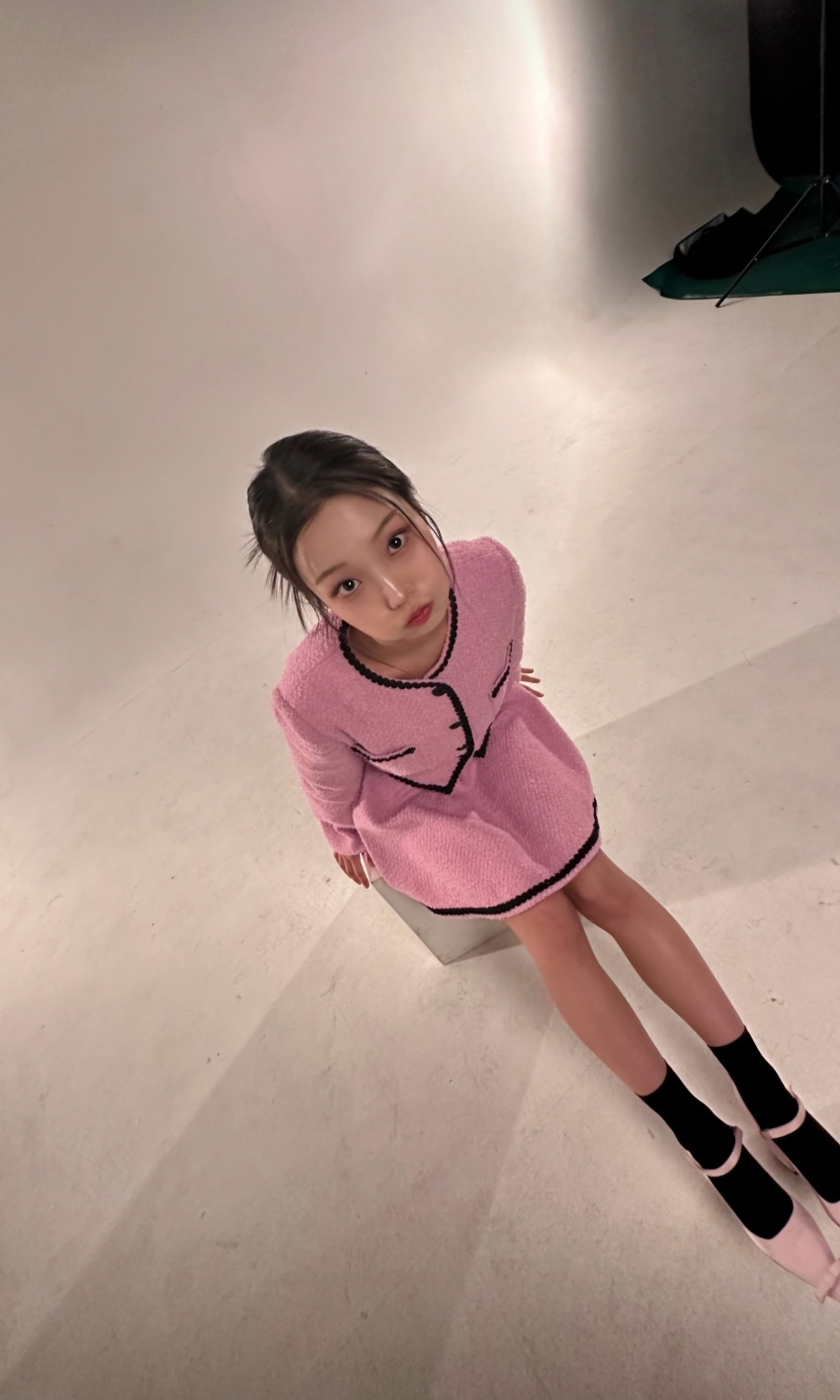Today's popular wallpaper in Kim Soyeon (2004) community