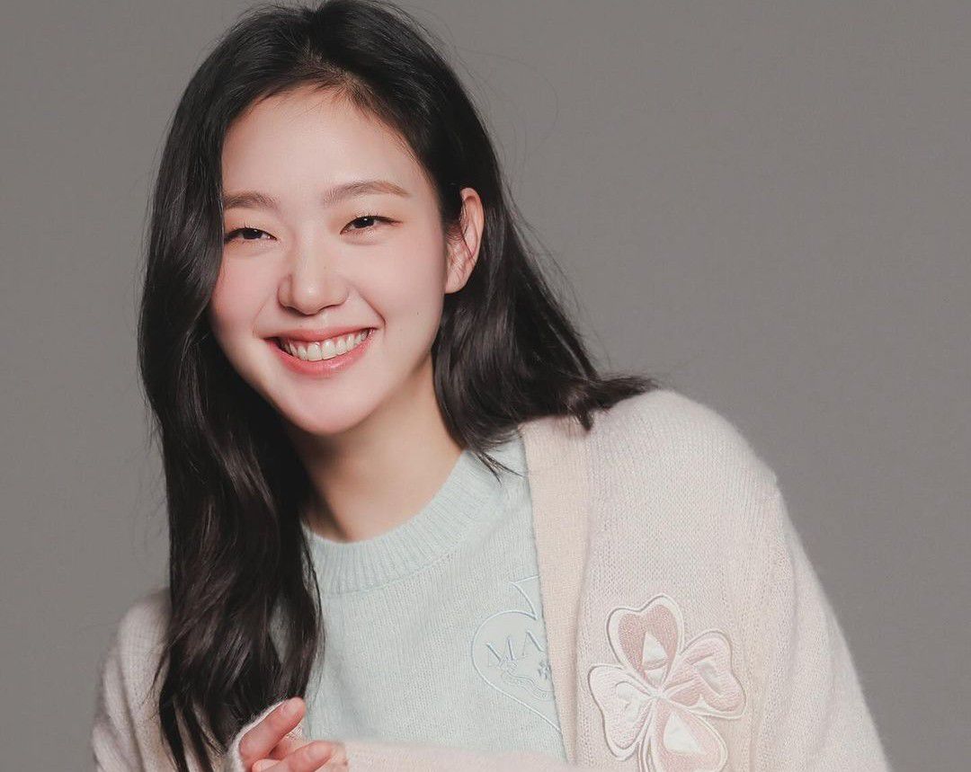 Behind-the-scenes cut of Kim Goeun
