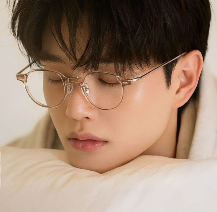 Recent activity shot of Song Kang