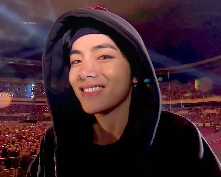 Latest photo of Kim Taehyung (V)