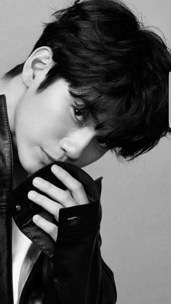 Today's popular wallpaper in Ong Seongwu community