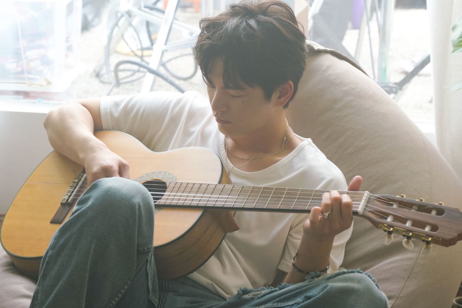 Behind-the-scenes cut of Seo Inguk