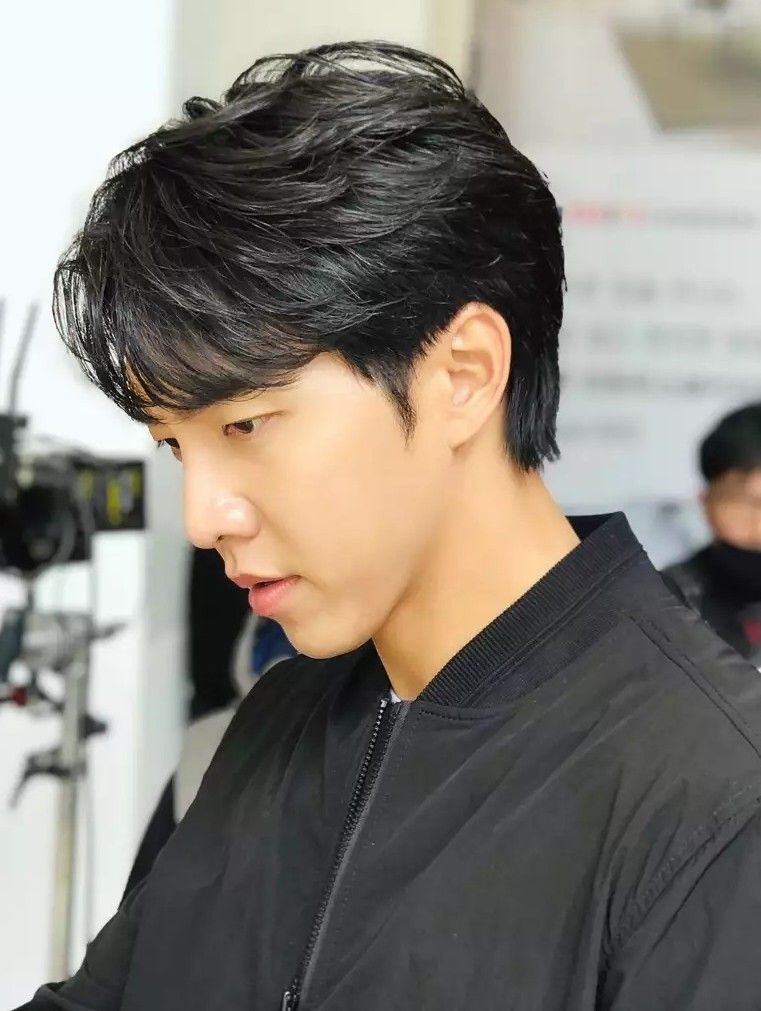 Foto terbaru dari Lee Seunggi