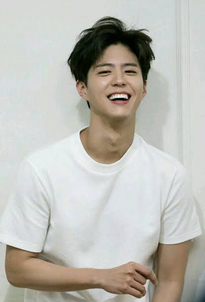 Behind-the-scenes cut of Park Bogum