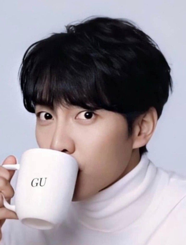 李昇基的最新照片