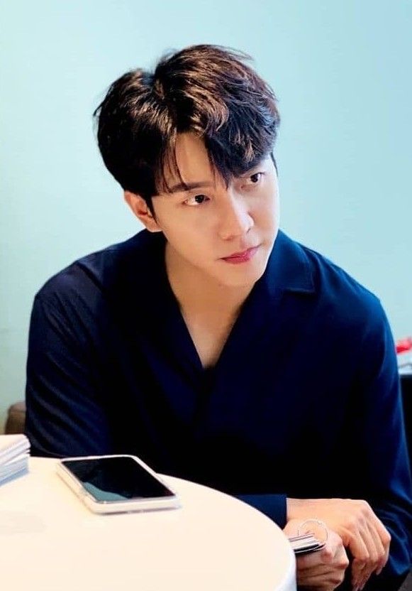 Cuplikan di balik layar dari Lee Seunggi