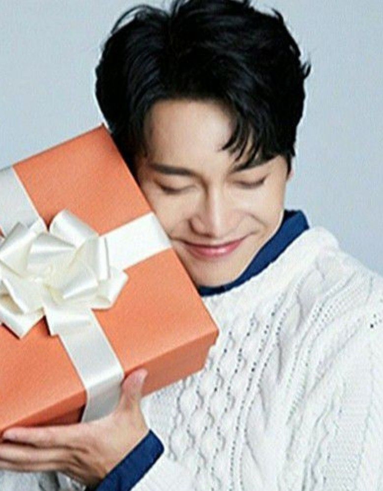 李升基的近期活动照