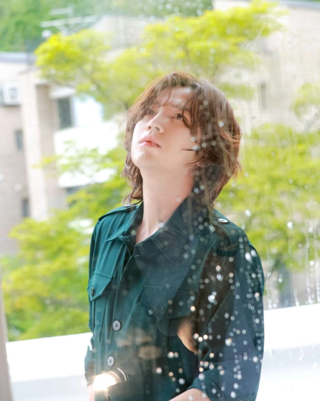 A moment captured by a fan of Jang Geunsuk