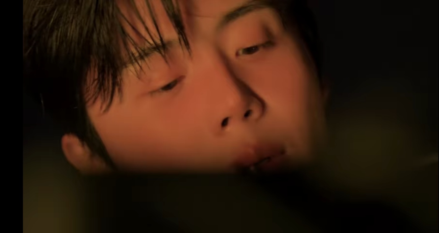 Behind-the-scenes cut of Kim Seonho