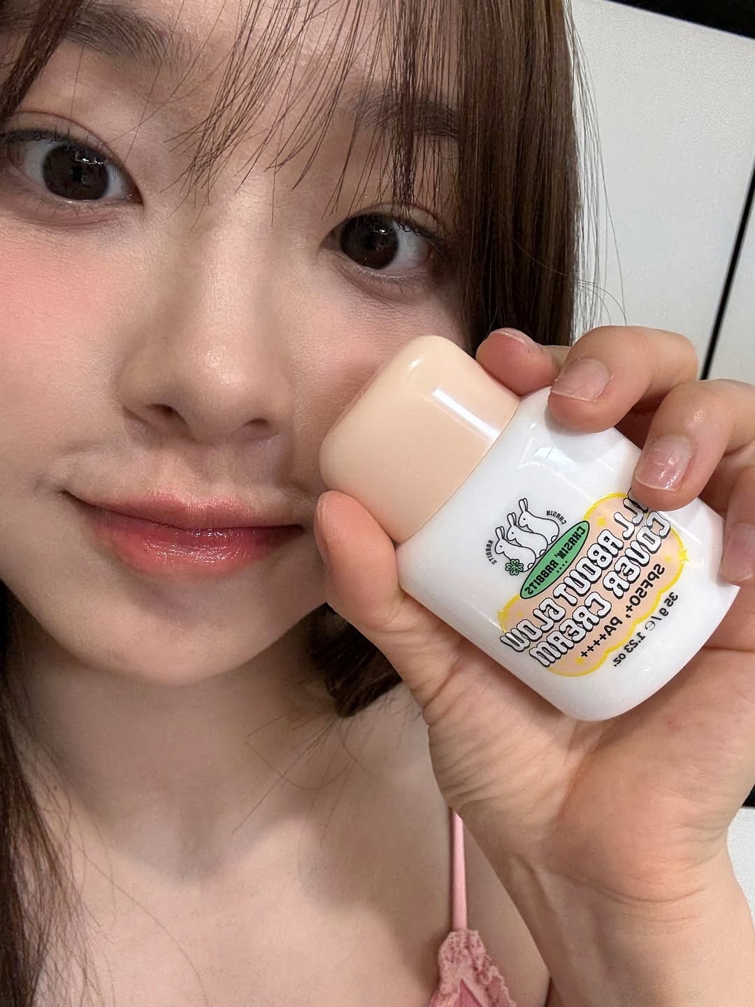 Behind-the-scenes cut of Chuu