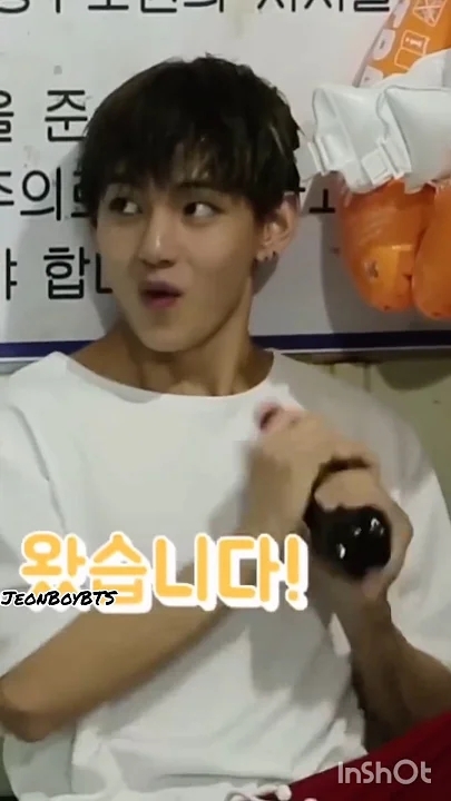 Kim Taehyung (V) background image recommended by Choeaedol Celeb fandom