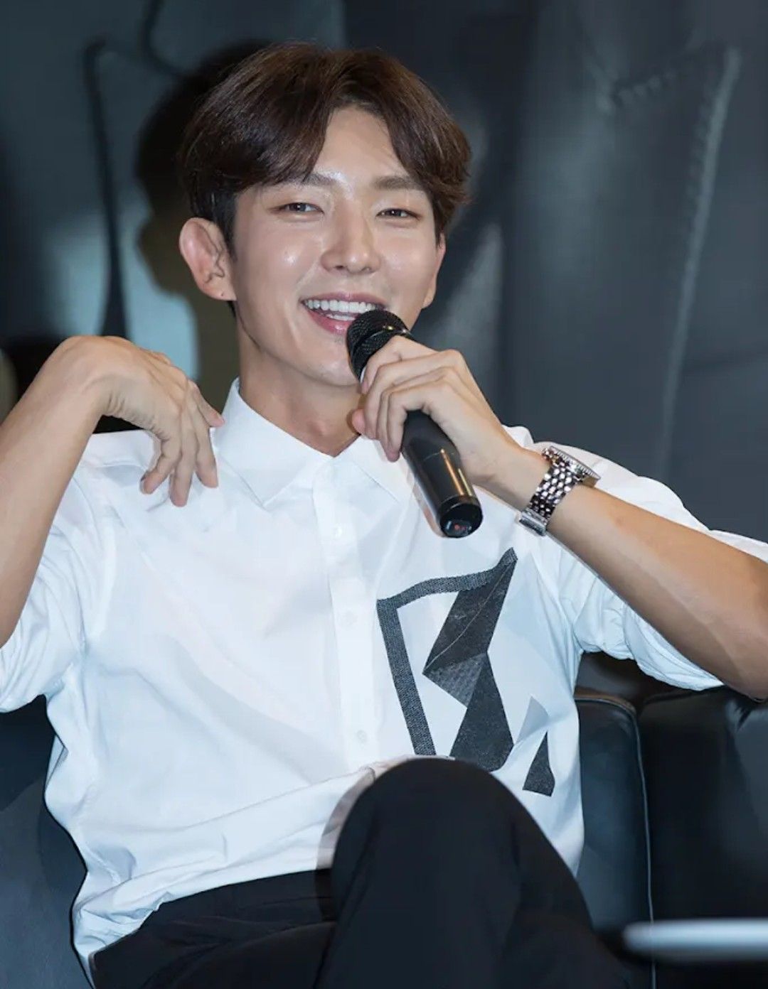 Recent activity shot of Lee Joongi
