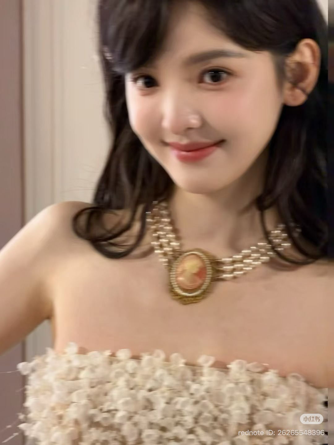 Behind-the-scenes cut of Zhang Ruonan