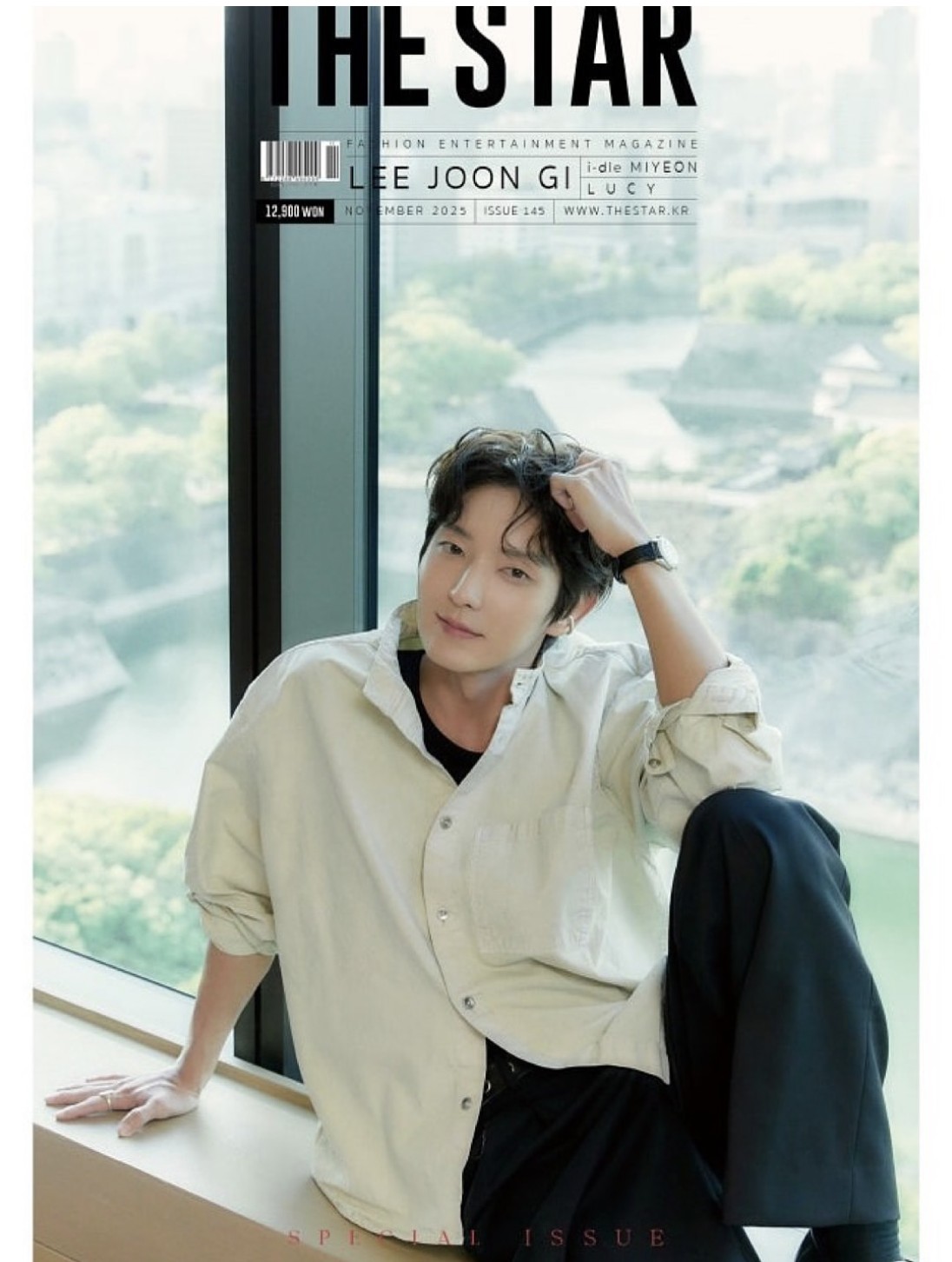 A moment captured by a fan of Lee Joongi