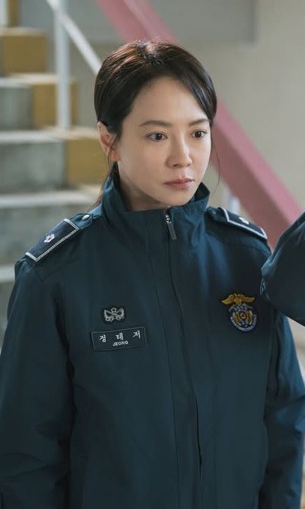 Emotional wallpaper shared by fans for Song Jihyo