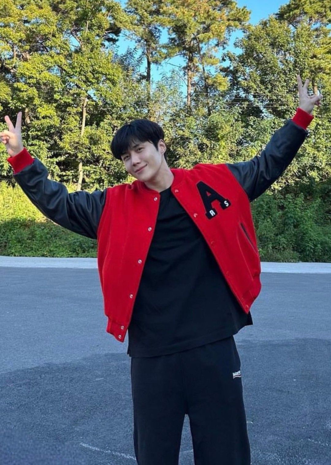 Latest photo of Kim Seonho