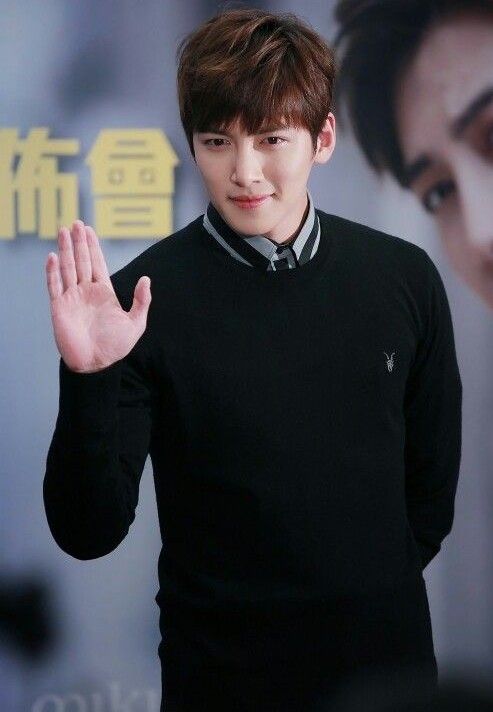 チ・チャンウクのビハインドカット