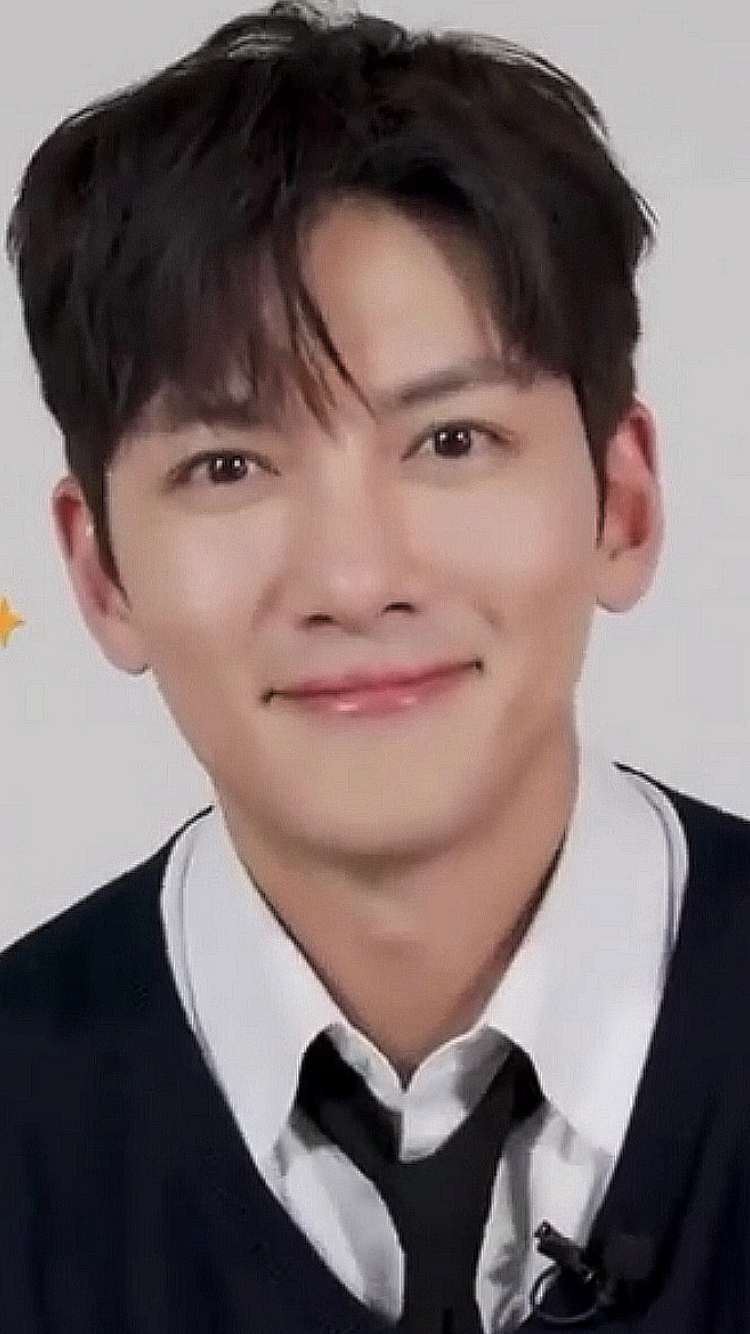 Latest photo of Ji Changwook