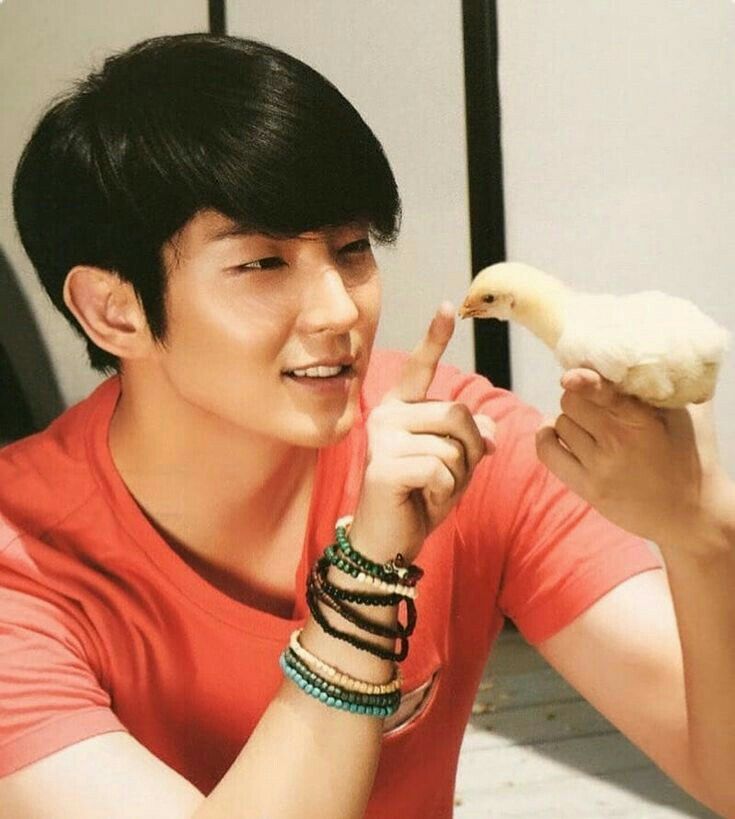 A moment captured by a fan of Lee Joongi