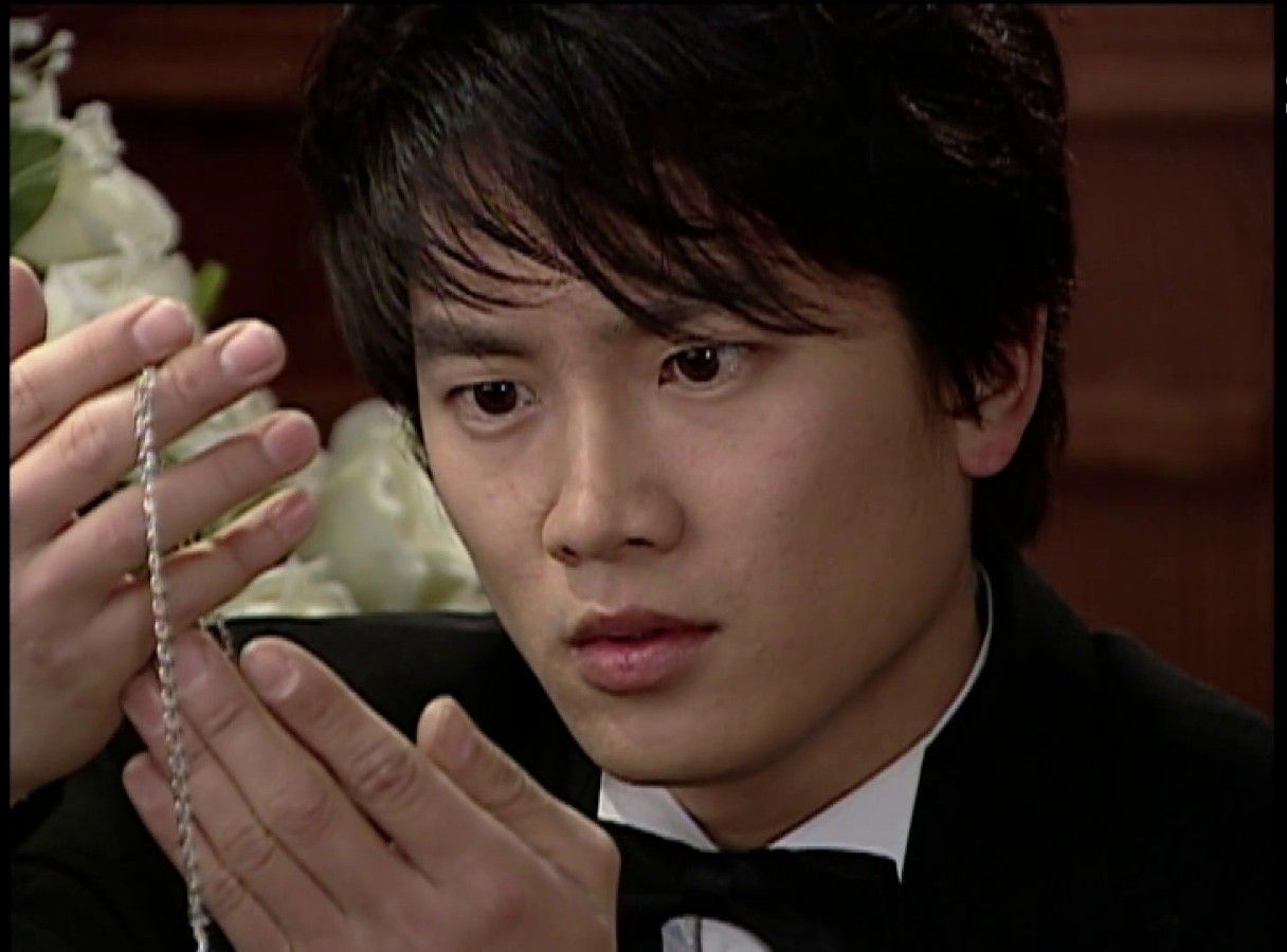Latest photo of Ji Sung