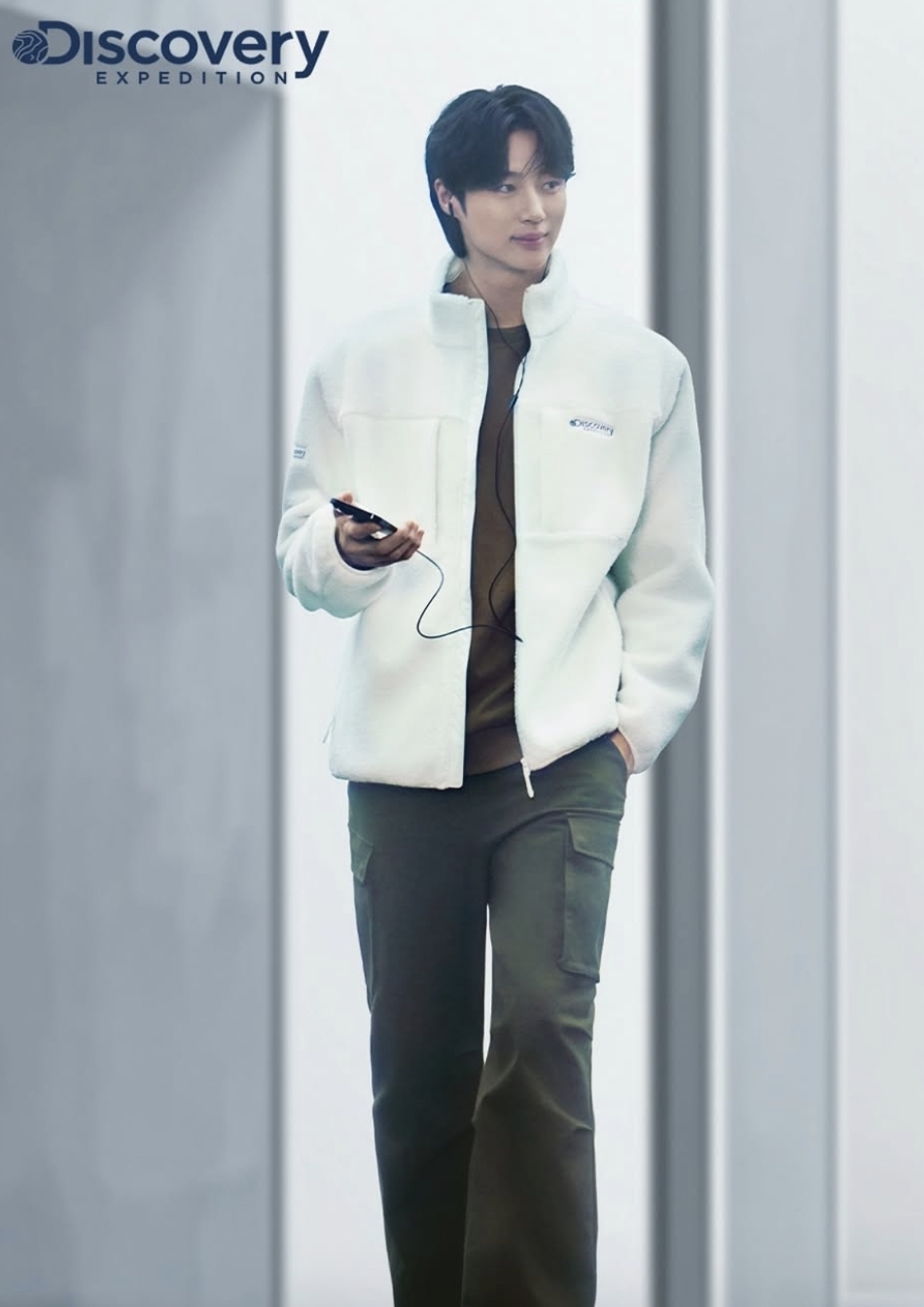 Recent activity shot of Byeon Wooseok