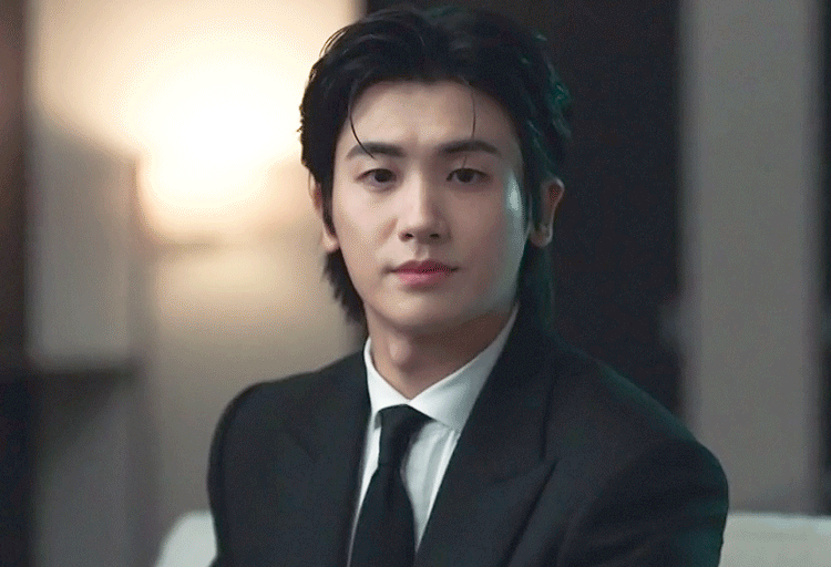 Recent activity shot of Park Hyungsik