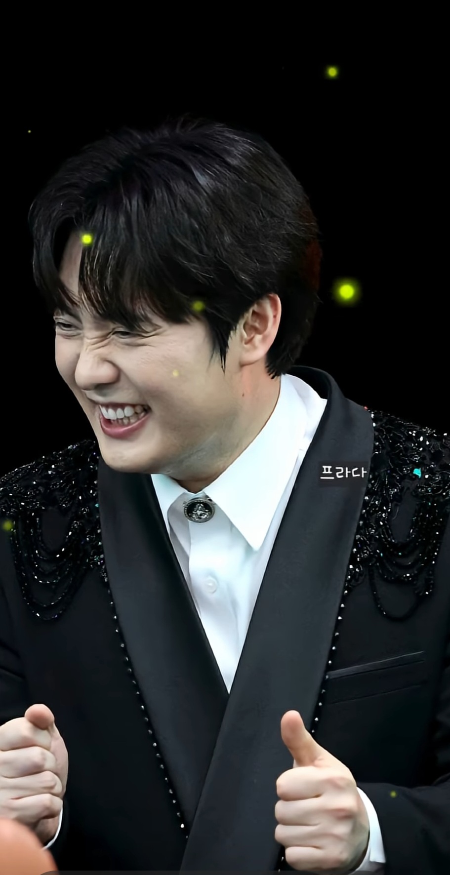 Representative background image loved by Son Binah fandom
