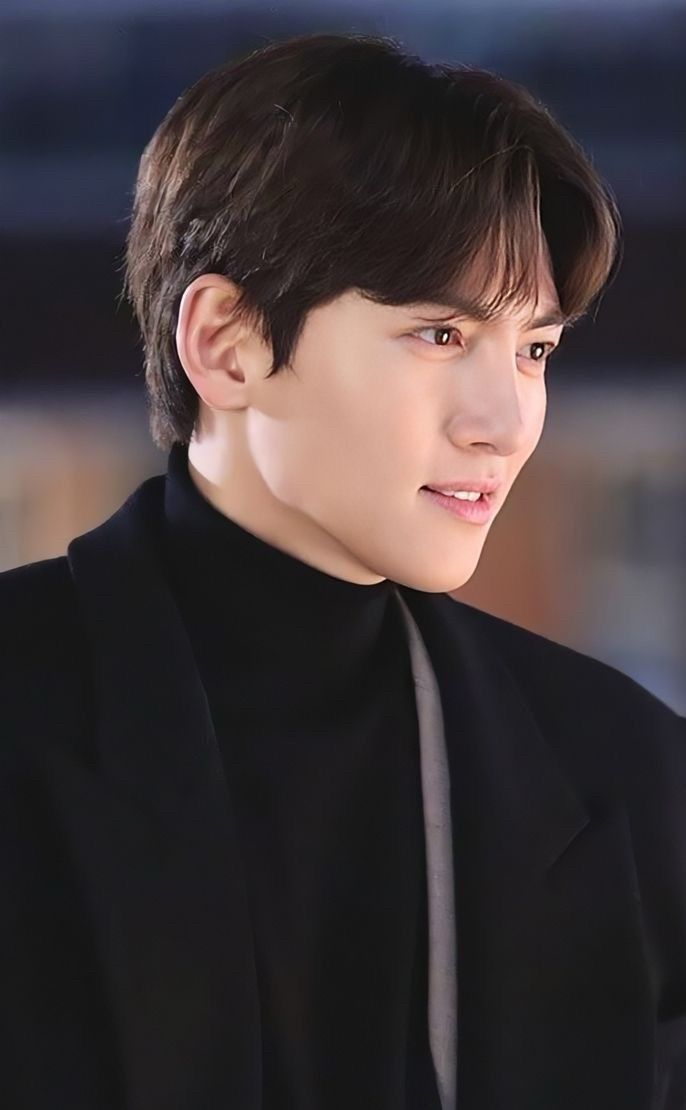 Behind-the-scenes cut of Ji Changwook