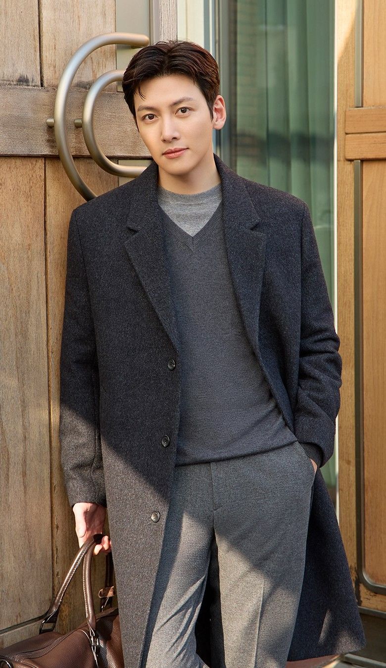 Behind-the-scenes cut of Ji Changwook