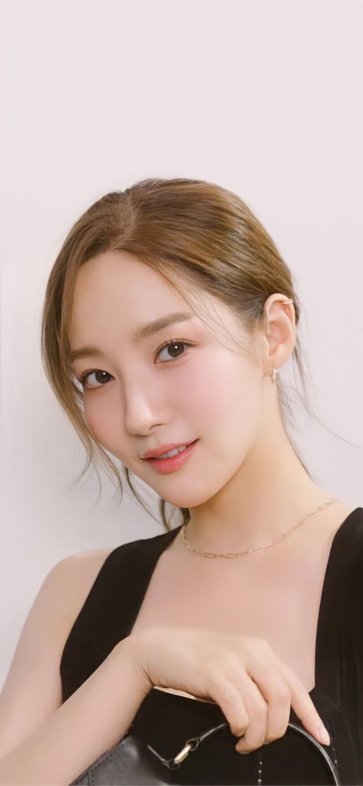 Recent activity shot of Park Minyoung