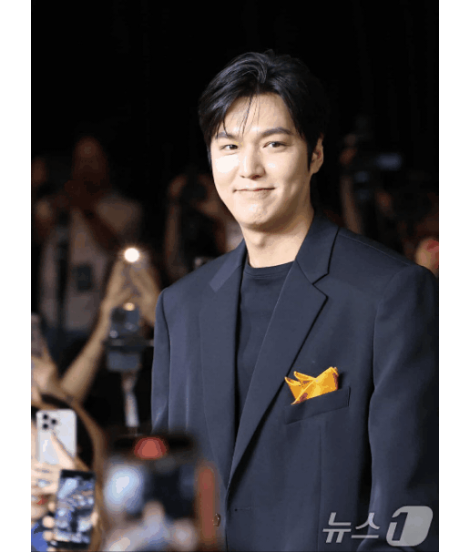 Recent activity shot of Lee Minho