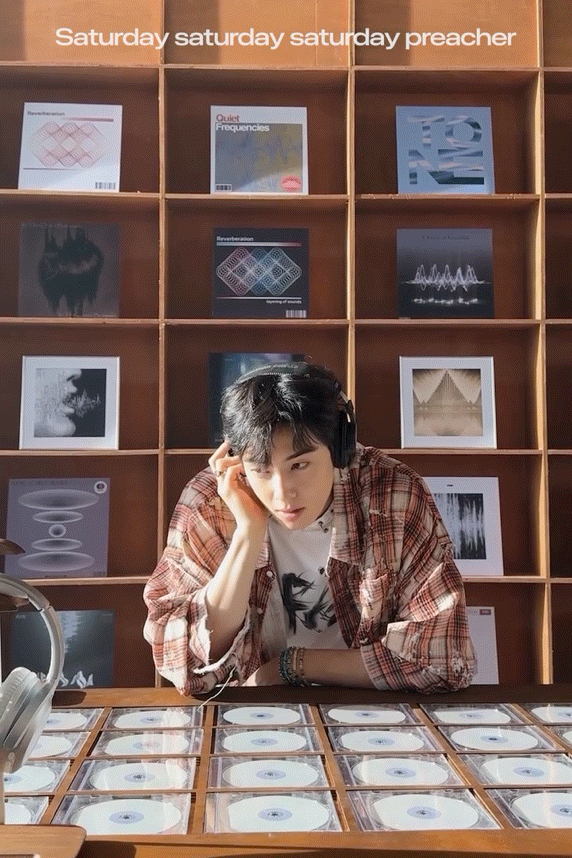 Recent activity shot of Cha Eunwoo