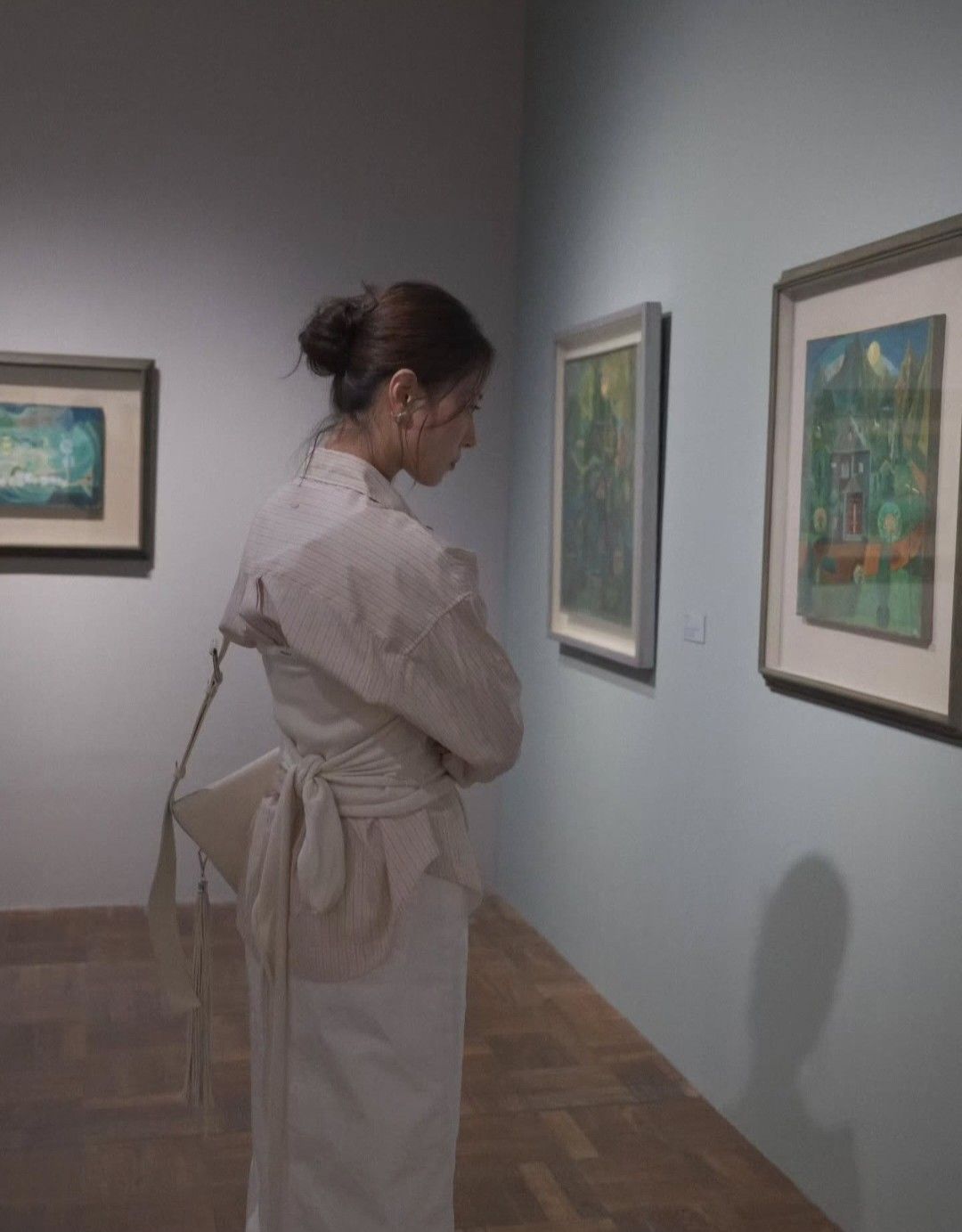 Behind-the-scenes cut of Lee Seyoung