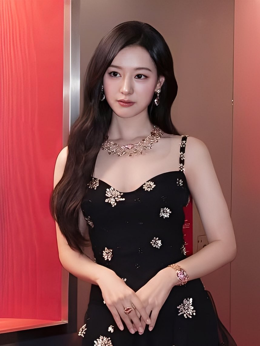 Recent activity shot of Kim Jiwon
