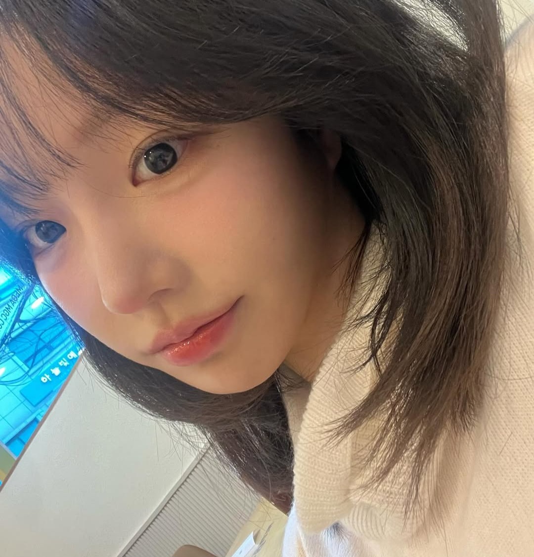 Recent activity shot of Yeon Yuri