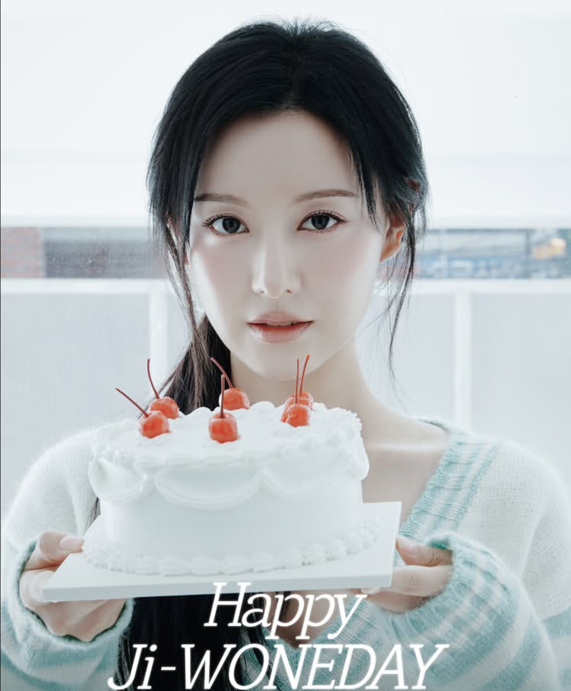 Recent activity shot of Kim Jiwon