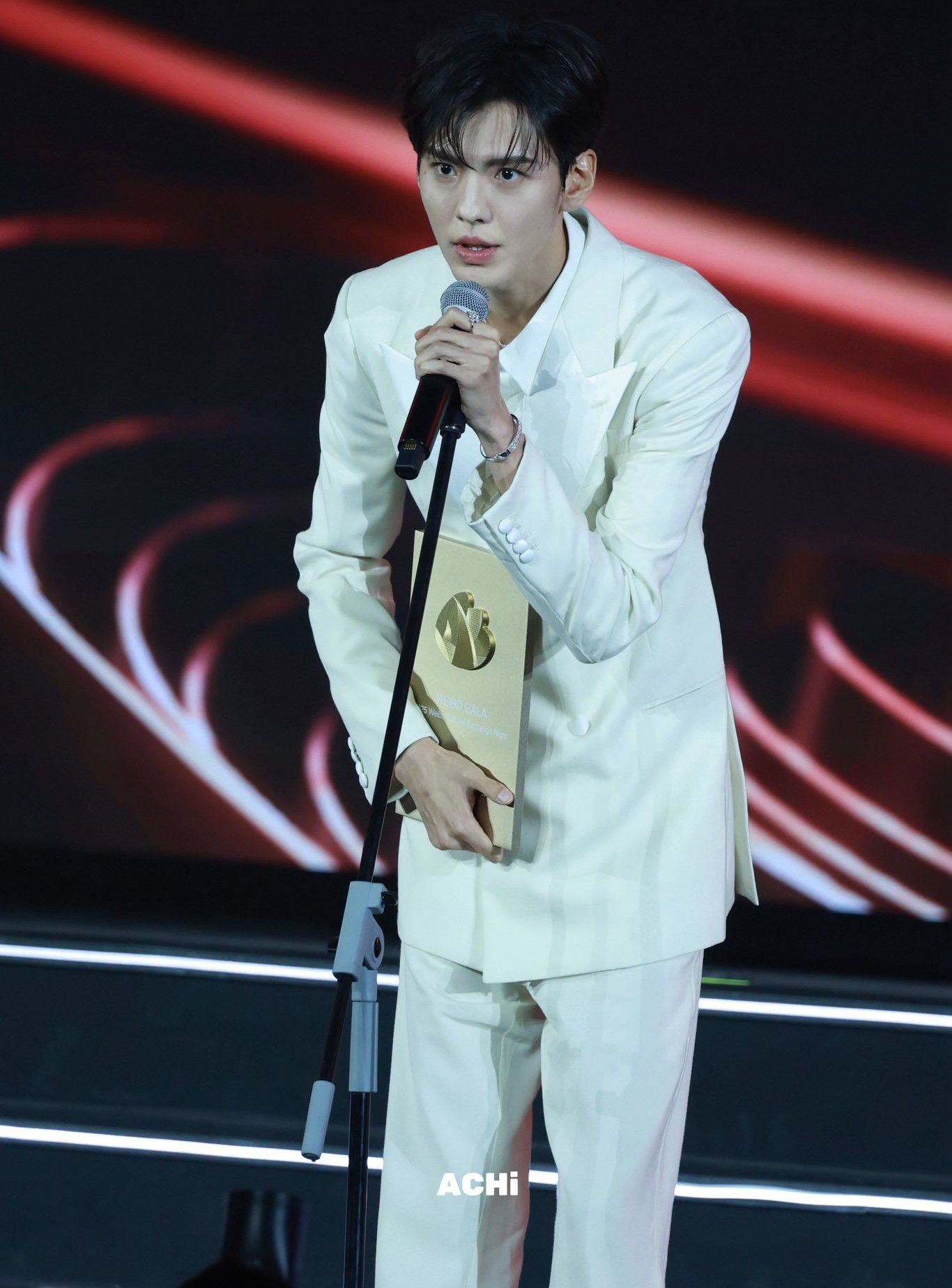 A moment captured by a fan of Bi Wenjun