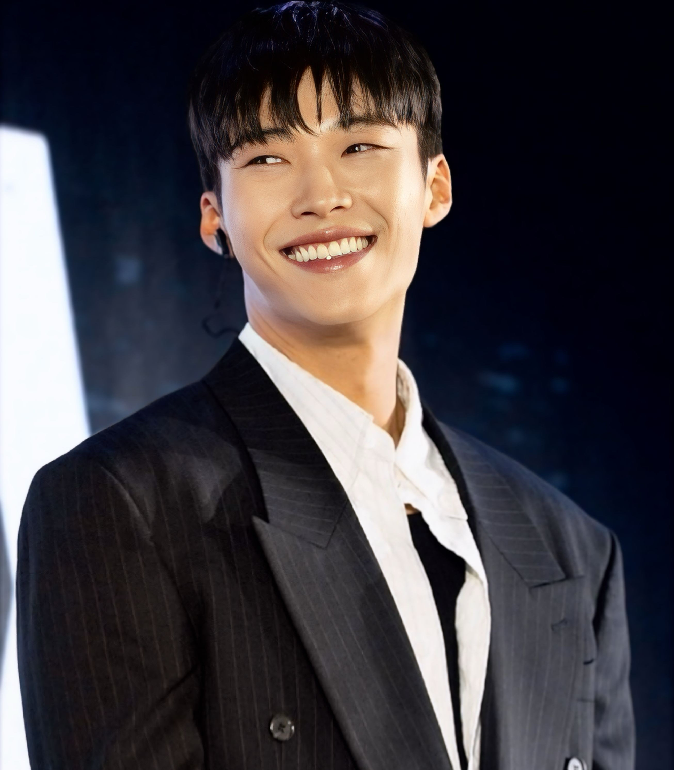 Behind-the-scenes cut of Woo Dohwan