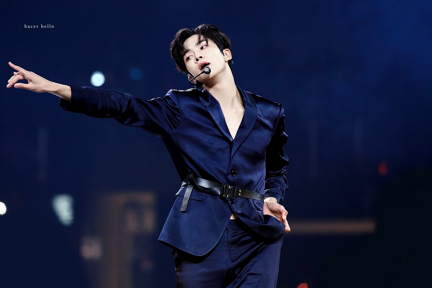 Behind-the-scenes cut of Rowoon