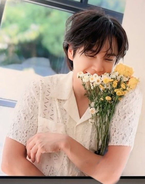 A moment captured by a fan of Jang Geunsuk