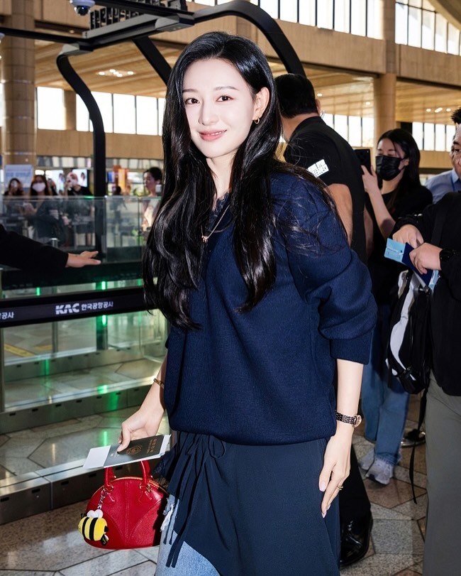 A moment captured by a fan of Kim Jiwon