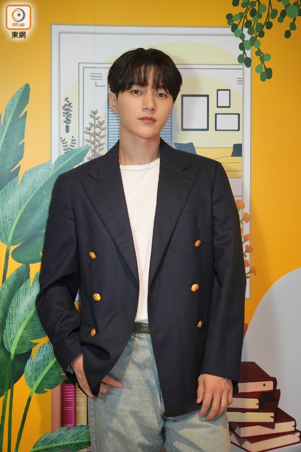 金明洙 (L)的幕後花絮